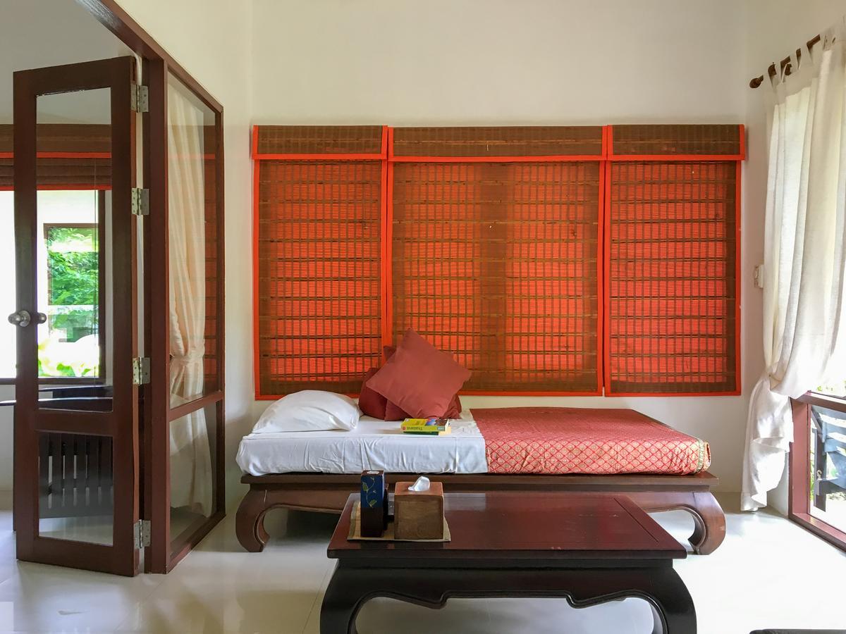Easy Time Resort Laem Sai Beach Exterior photo