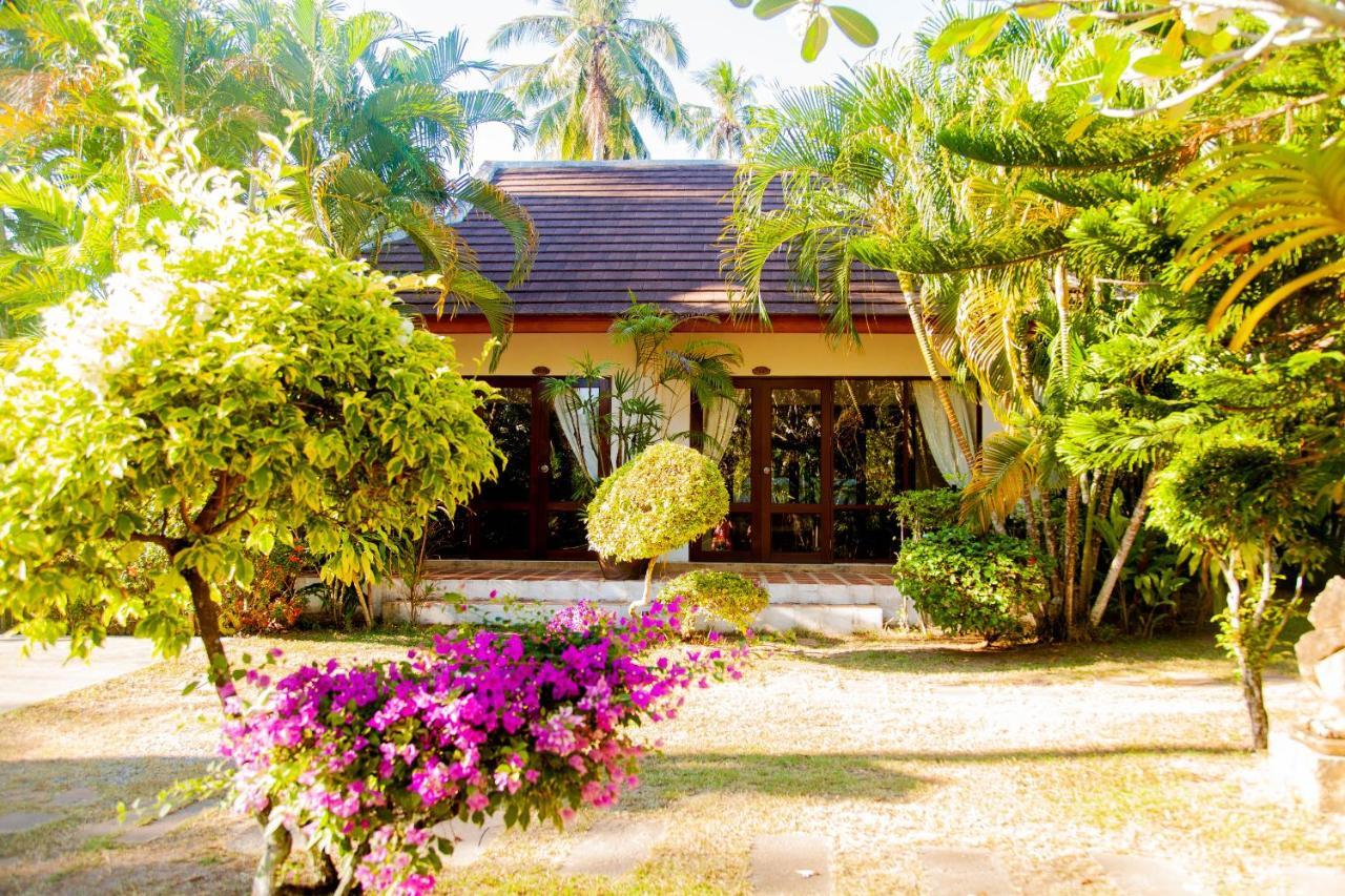 Easy Time Resort Laem Sai Beach Exterior photo